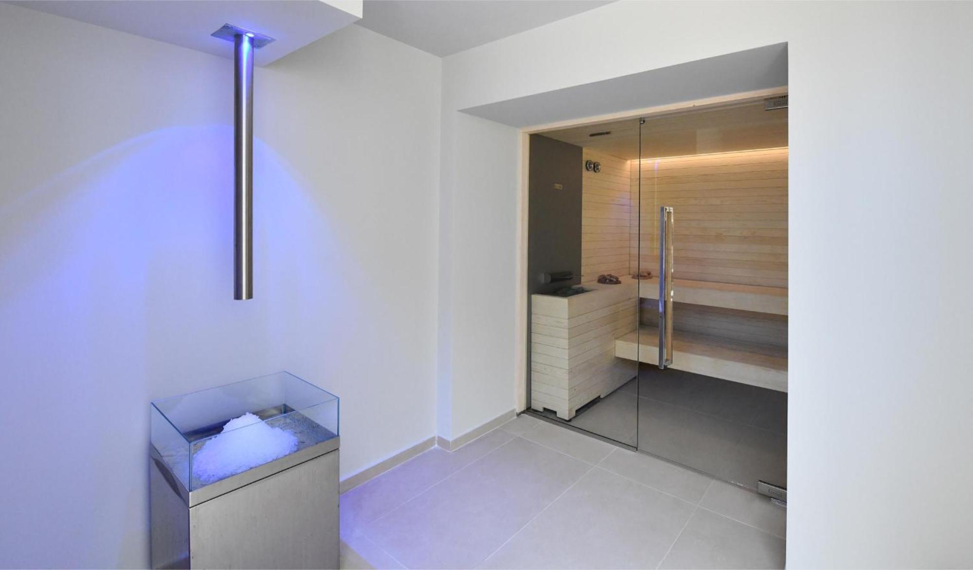 Royal Pearl Island Chios Hotel And Spa Екстериор снимка